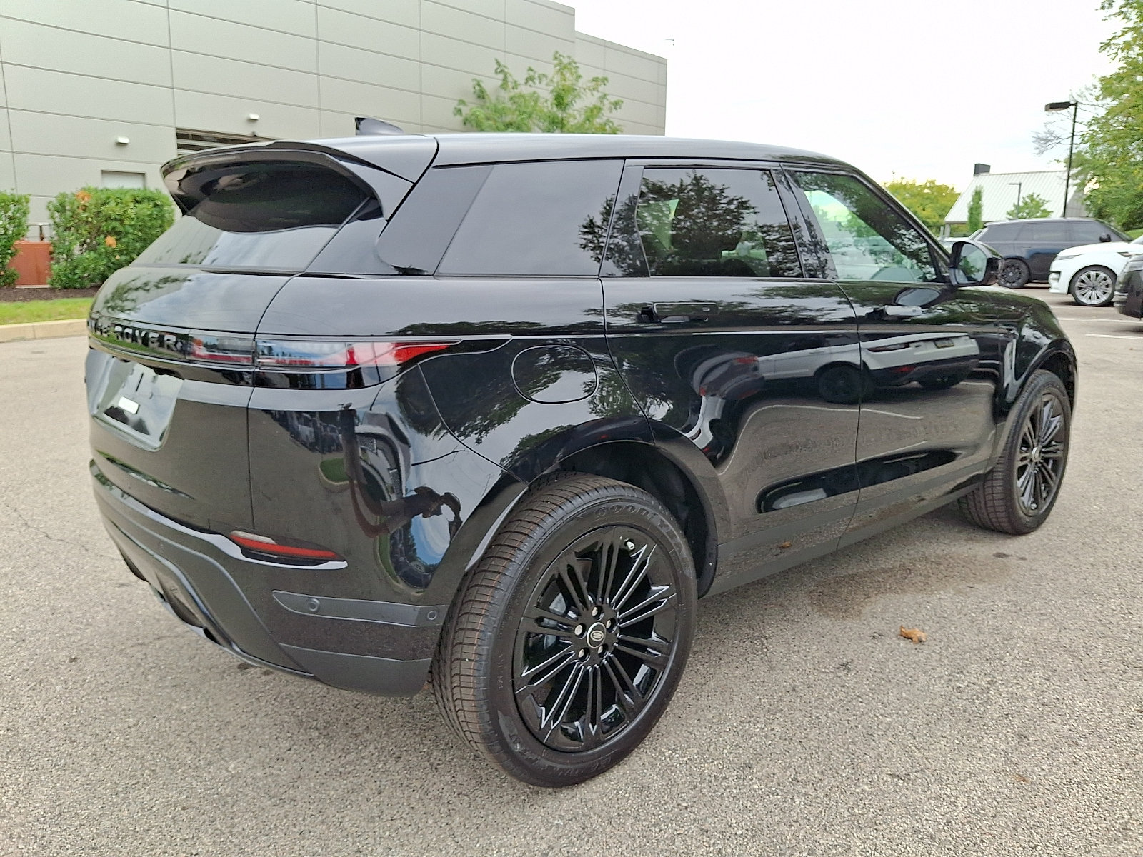 New 2026 Land Rover Range Rover Evoque S AWD/4WD image 4