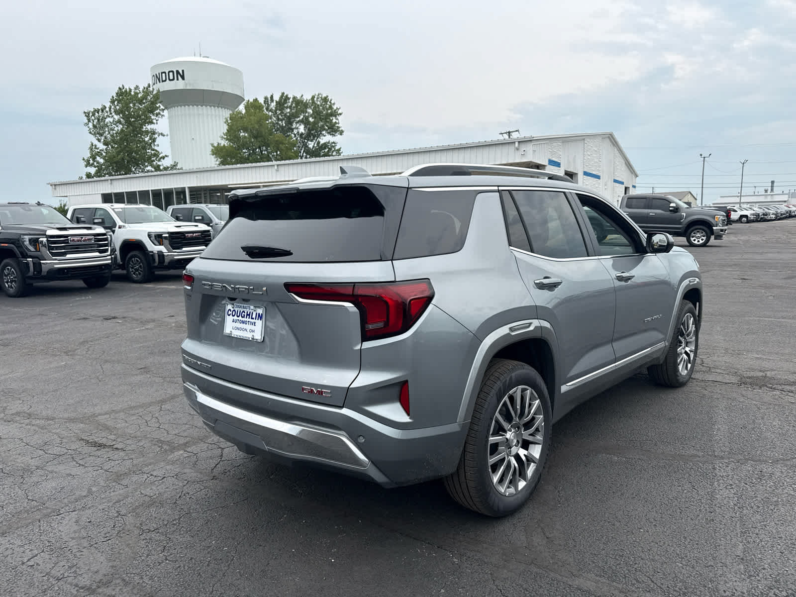 New 2027 GMC Terrain Denali w/ LPO, Floor Liner Package AWD/4WD image 5