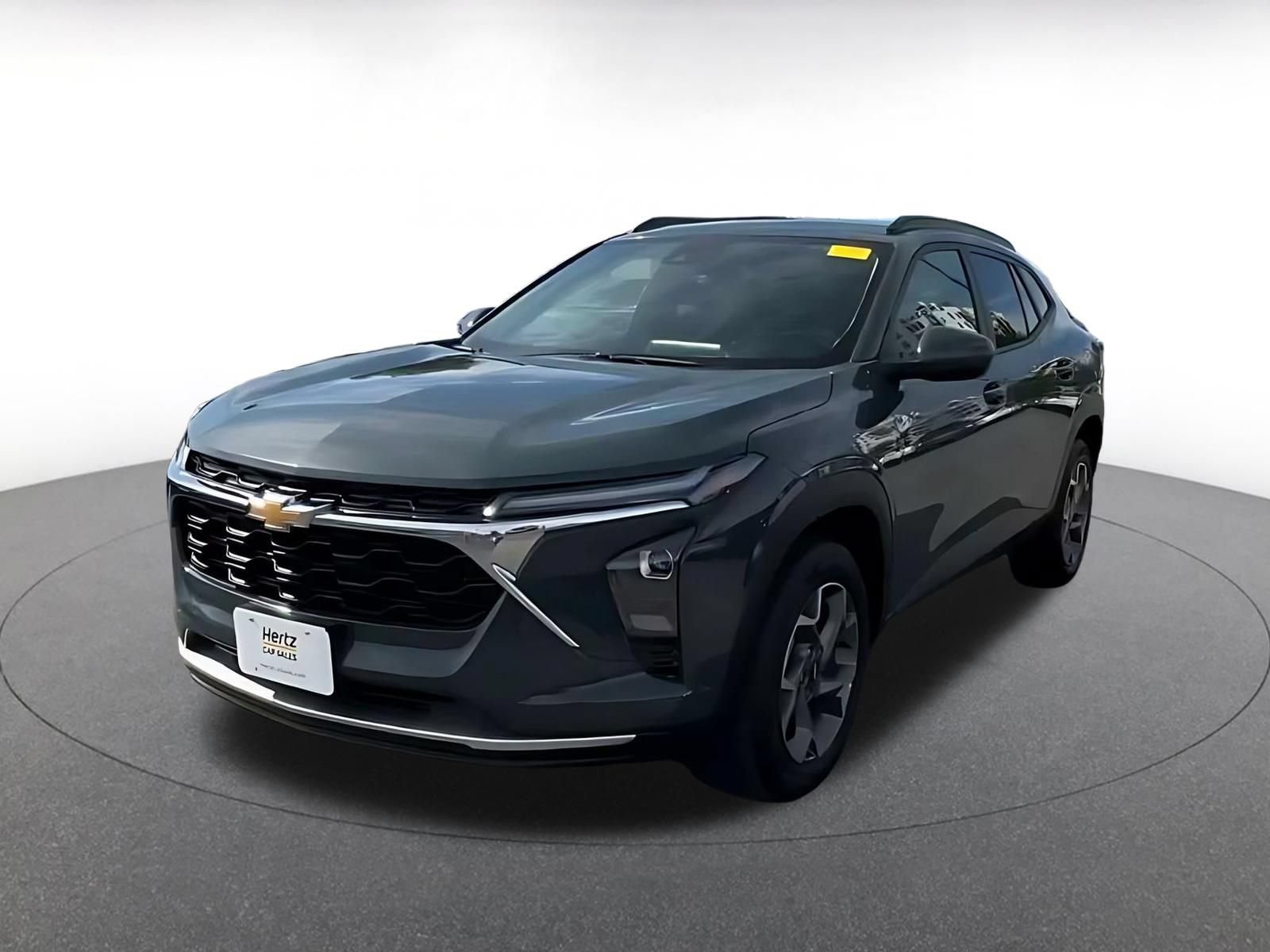 Used 2025 Chevrolet Trax LT w/ LT Convenience Package FWD image 7