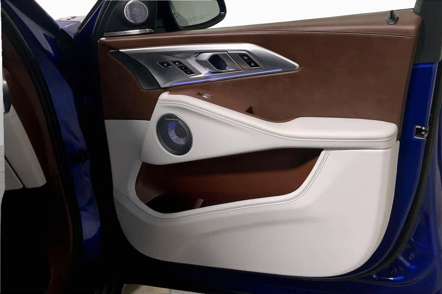 Certified 2023 BMW XM AWD/4WD image 22