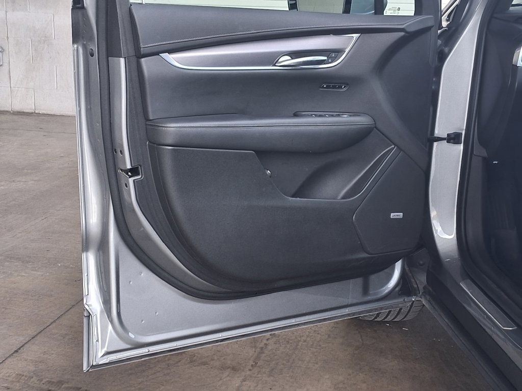 Certified 2024 Cadillac XT6 Luxury w/ LPO, Floor Liner Package FWD image 16