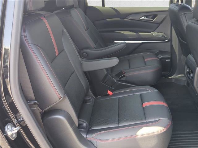 Used 2024 Chevrolet Traverse RS FWD image 19