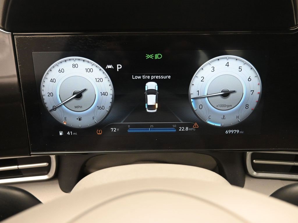 Used 2023 Hyundai Elantra SEL w/ Convenience Package image 10