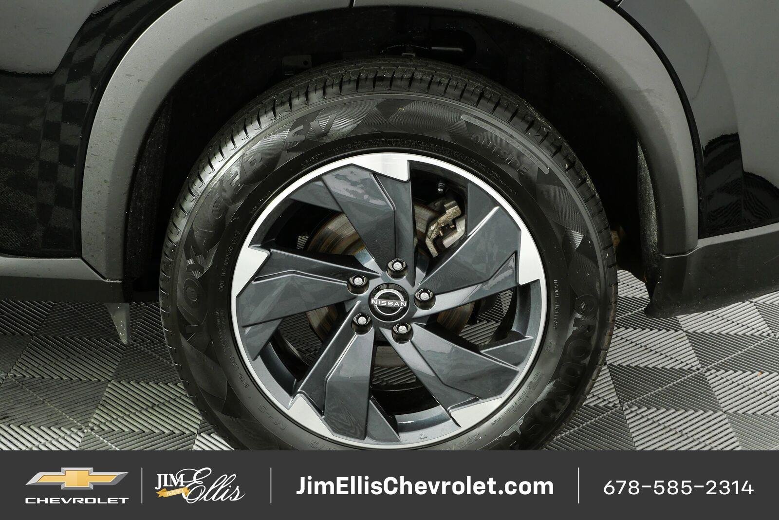 Used 2025 Nissan Rogue SV AWD/4WD image 36