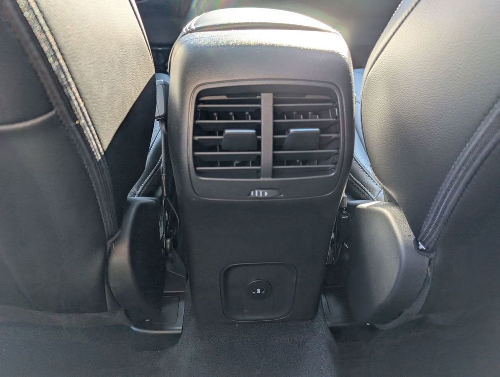 New 2026 Ford Escape Platinum w/ Premium Technology Package AWD/4WD image 44