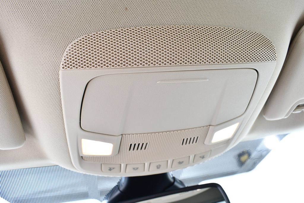 Used 2023 Ford Edge SEL AWD/4WD image 35