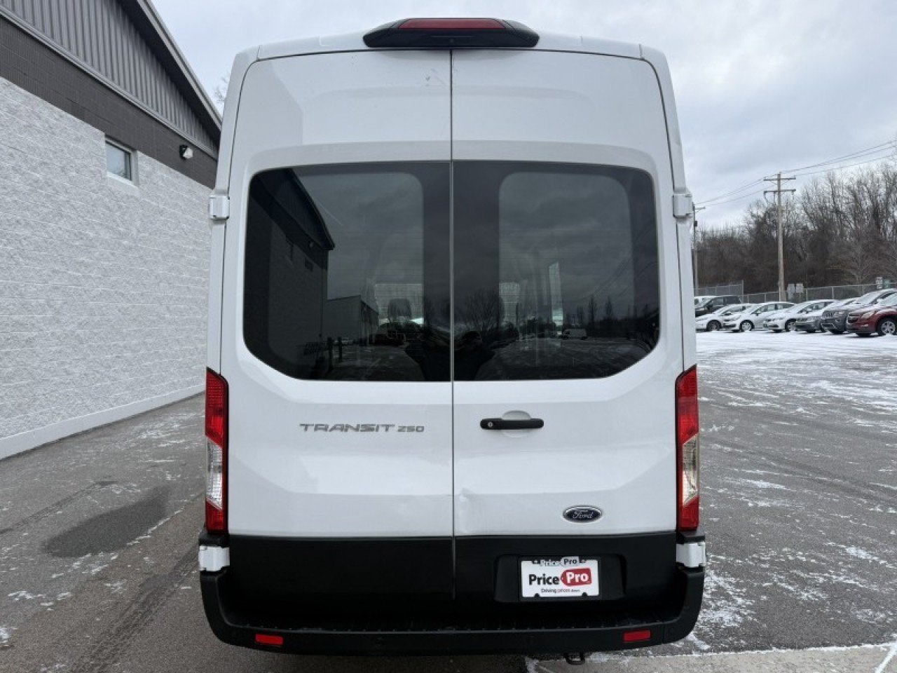 Used 2023 Ford Transit 250 148 High Roof Extended w/ Load Area Protection Package RWD image 5