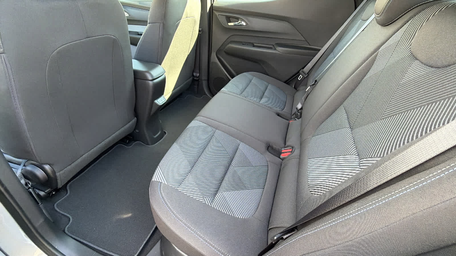 New 2027 Chevrolet Bolt LT FWD image 24