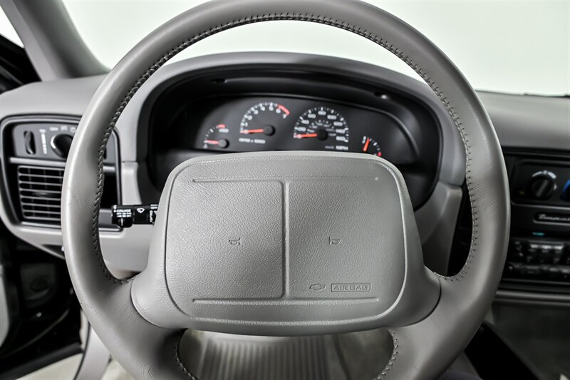 Used 1996 Chevrolet Impala SS RWD image 24