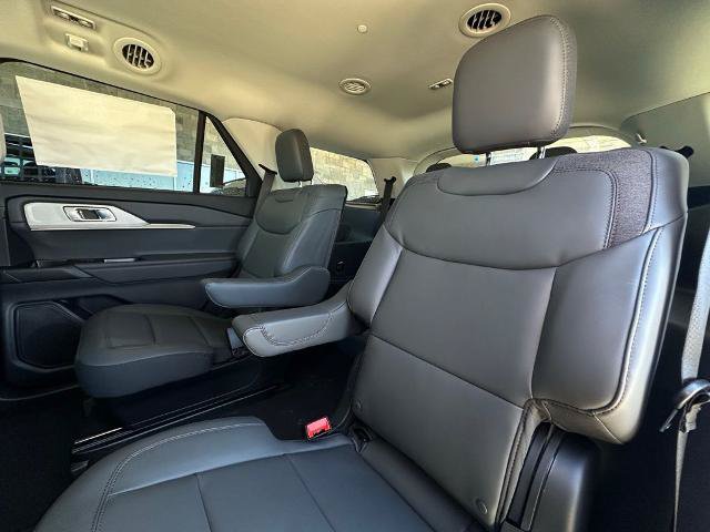 New 2026 Ford Explorer Active w/ Active Comfort Package RWD image 46