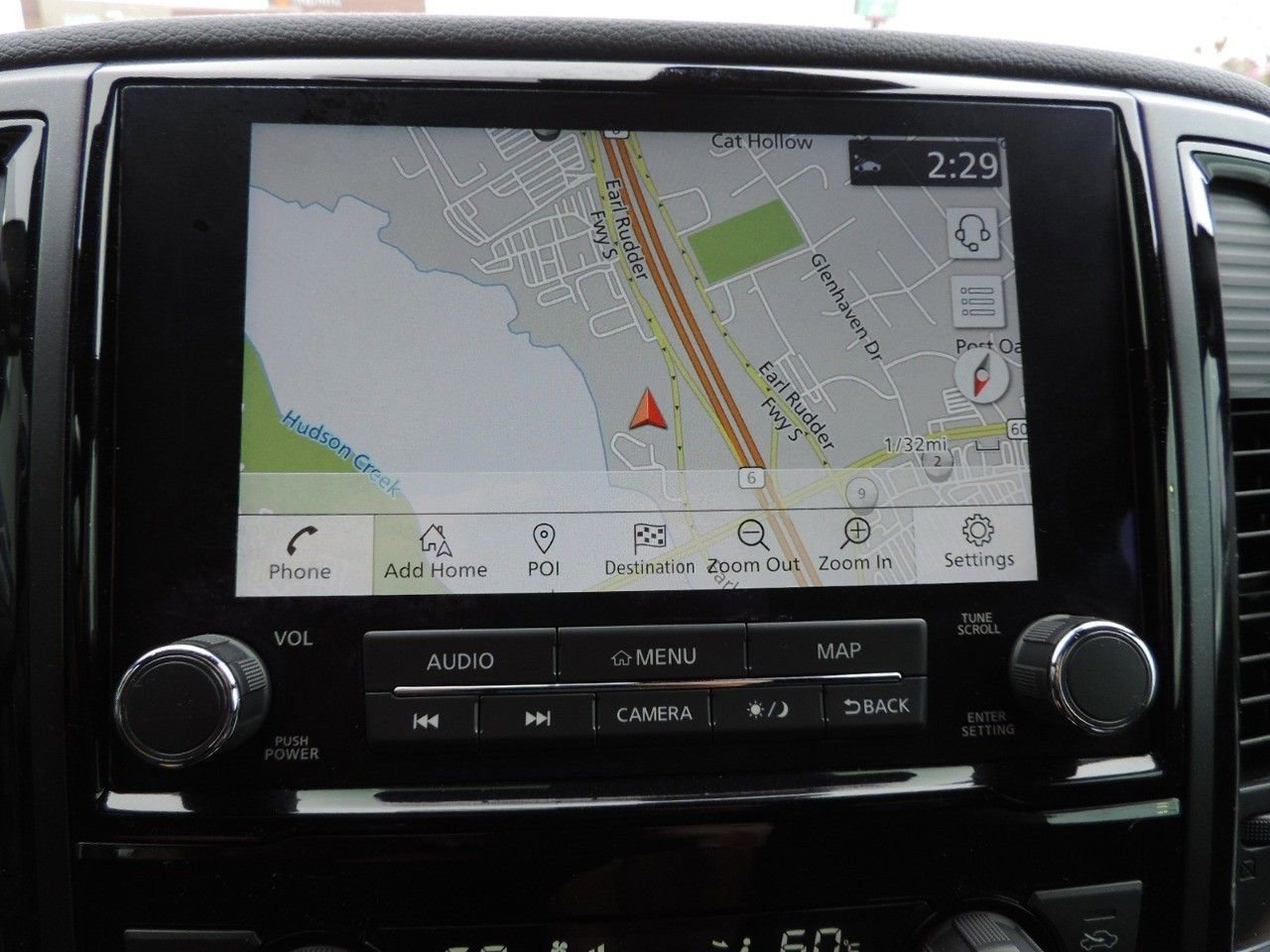 Used 2023 Nissan Titan PRO-4X image 23