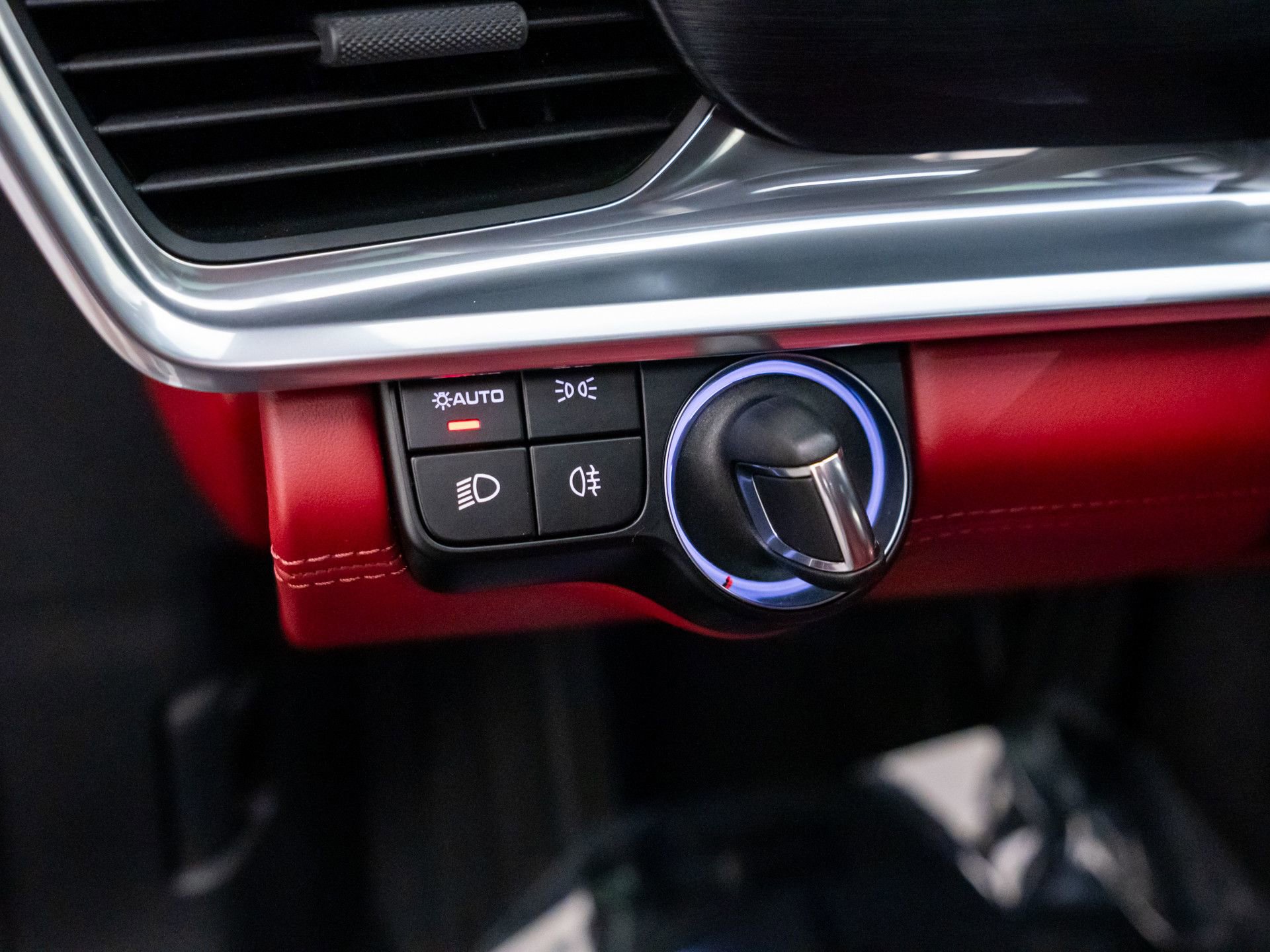 Certified 2023 Porsche Panamera 4 Platinum Edition AWD/4WD image 20