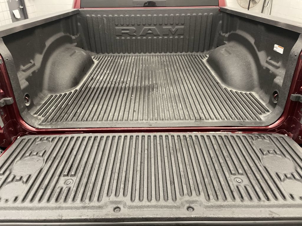 Used 2025 RAM 1500 Big Horn AWD/4WD image 19