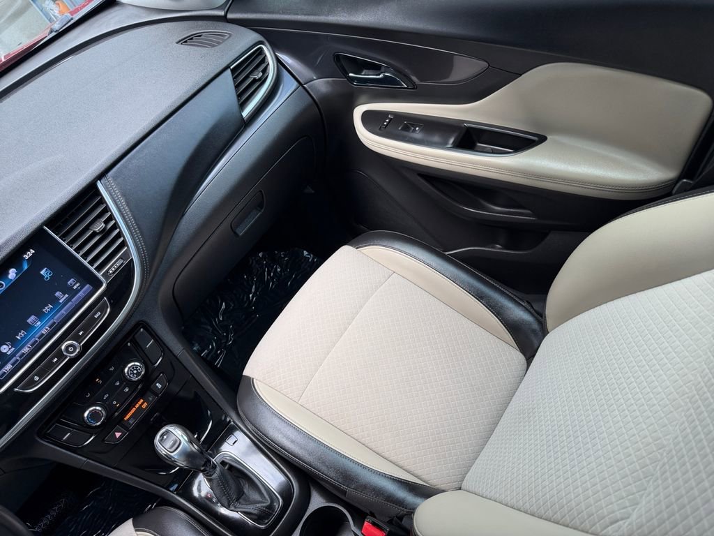 Used 2018 Buick Encore Preferred image 21