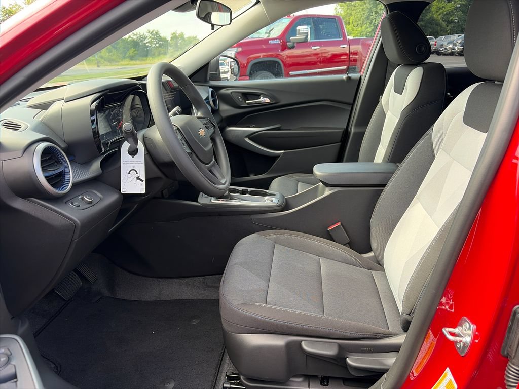 New 2026 Chevrolet Trax LS FWD image 13