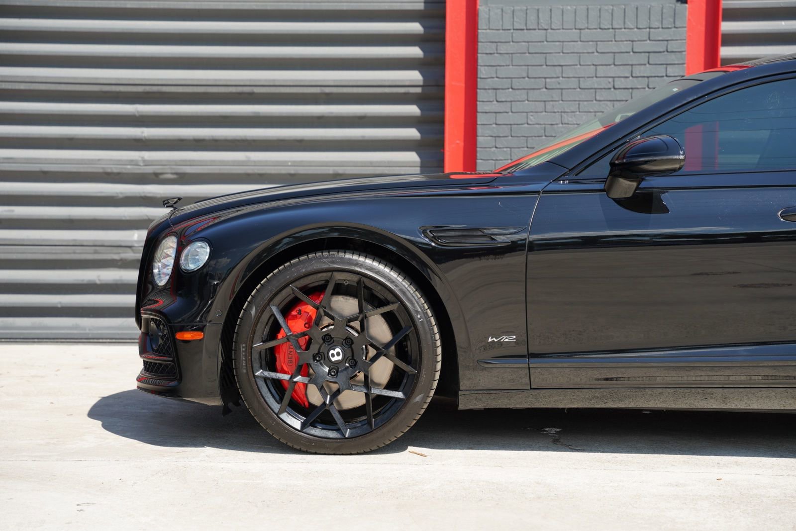 Used 2020 Bentley Flying Spur W12 image 4