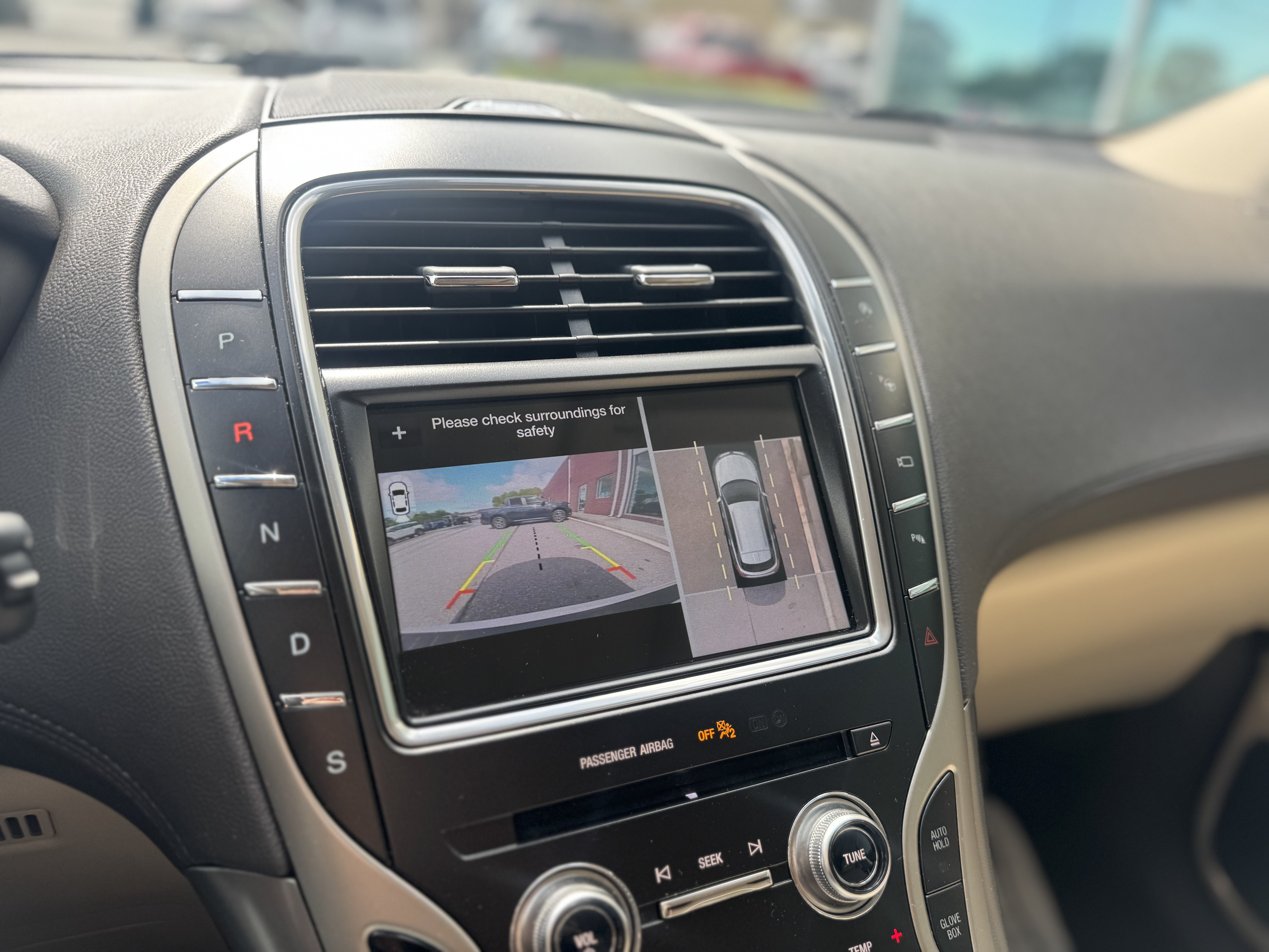 Used 2019 Lincoln Nautilus Reserve FWD image 17