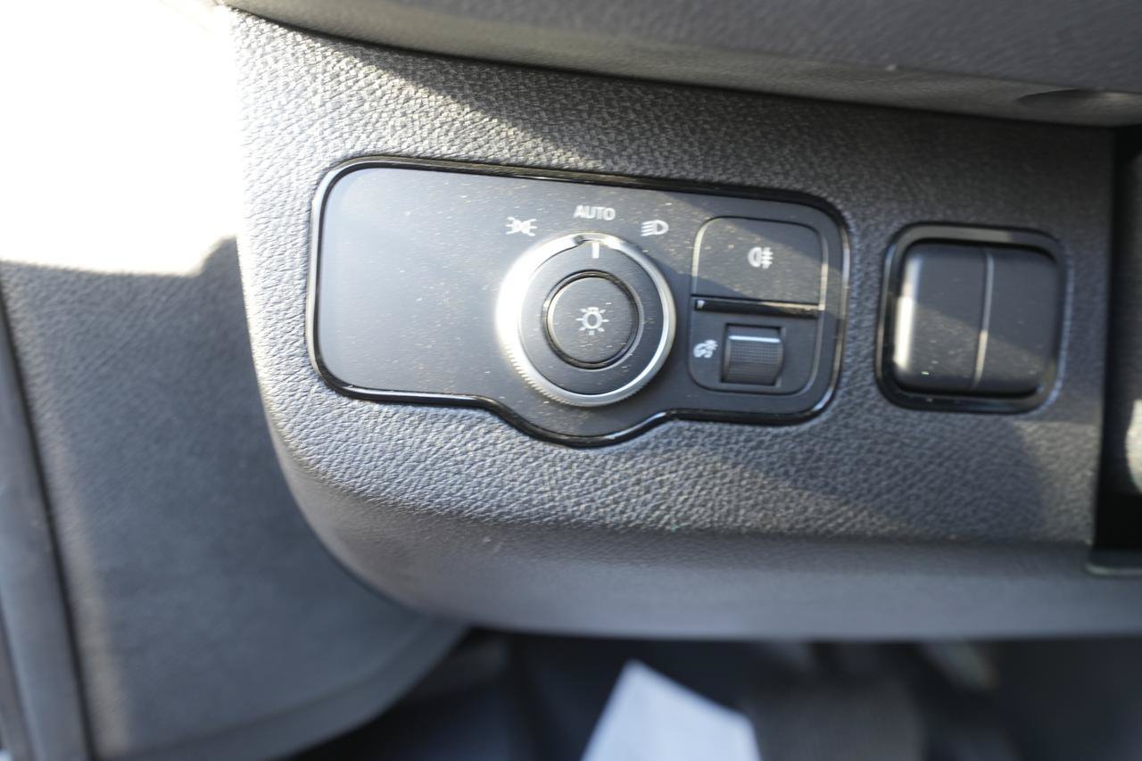 Used 2024 Mercedes-Benz Sprinter 2500 image 22