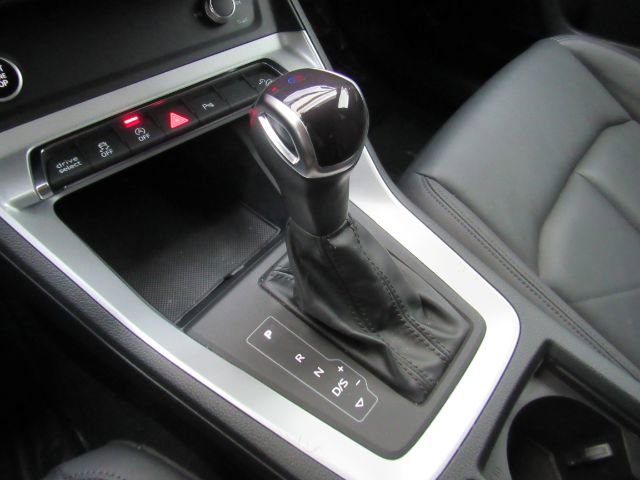 Used 2022 Audi Q3 2.0T Premium Plus w/ Premium Plus Package AWD/4WD image 51