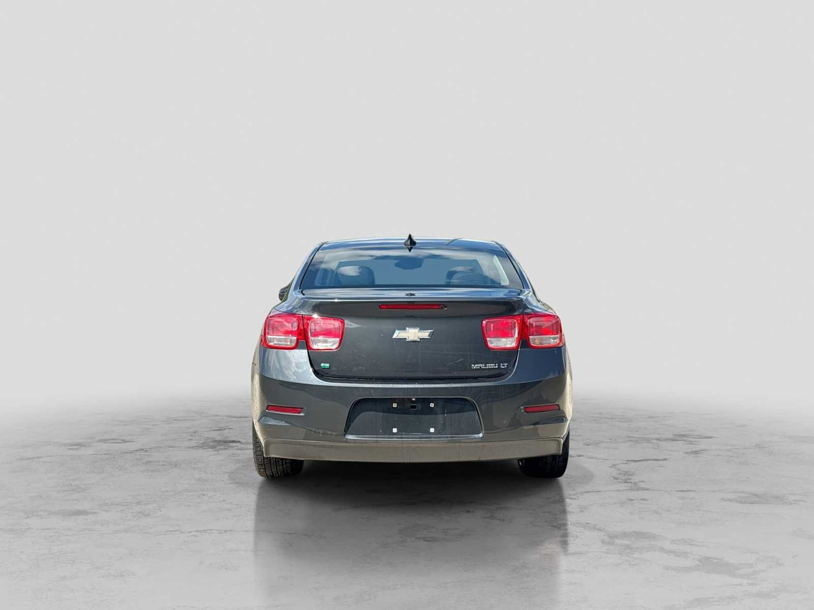 Used 2015 Chevrolet Malibu LT w/ Leather Package FWD image 5