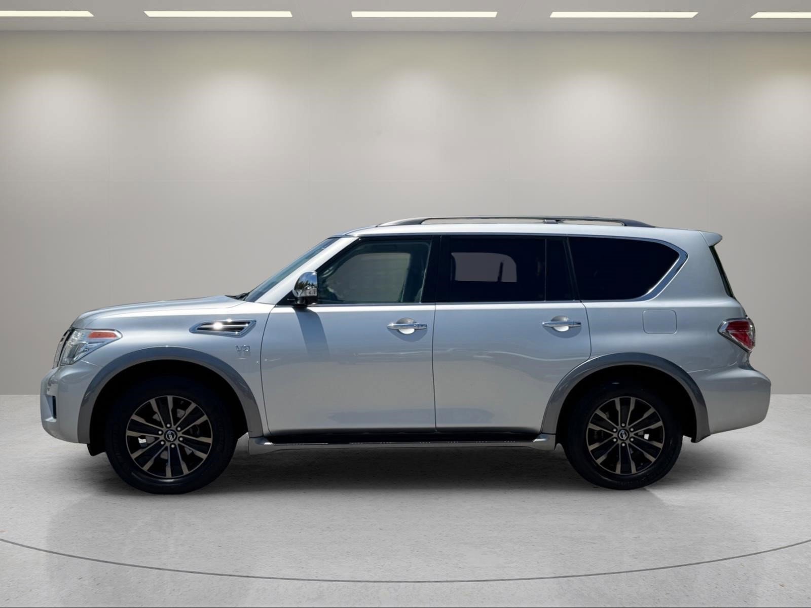Used 2017 Nissan Armada Platinum RWD image 2