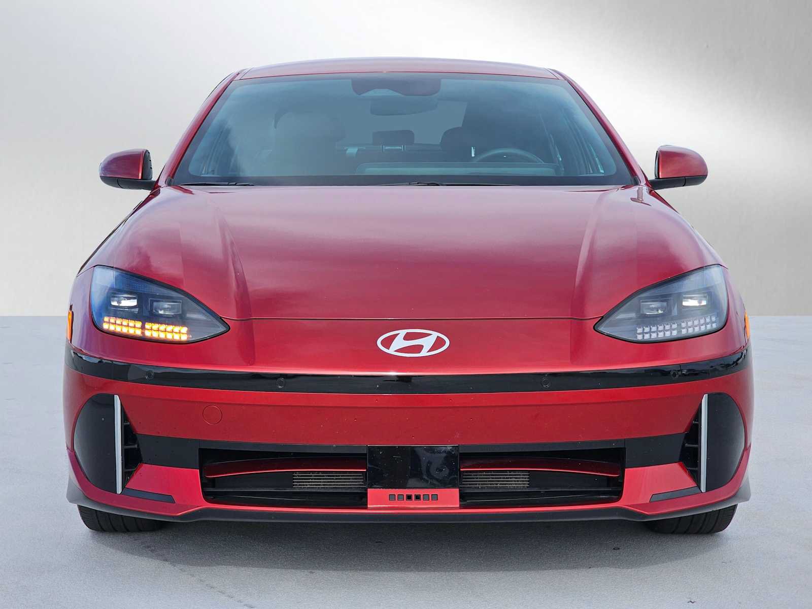 Used 2024 Hyundai Ioniq 6 SE RWD image 8