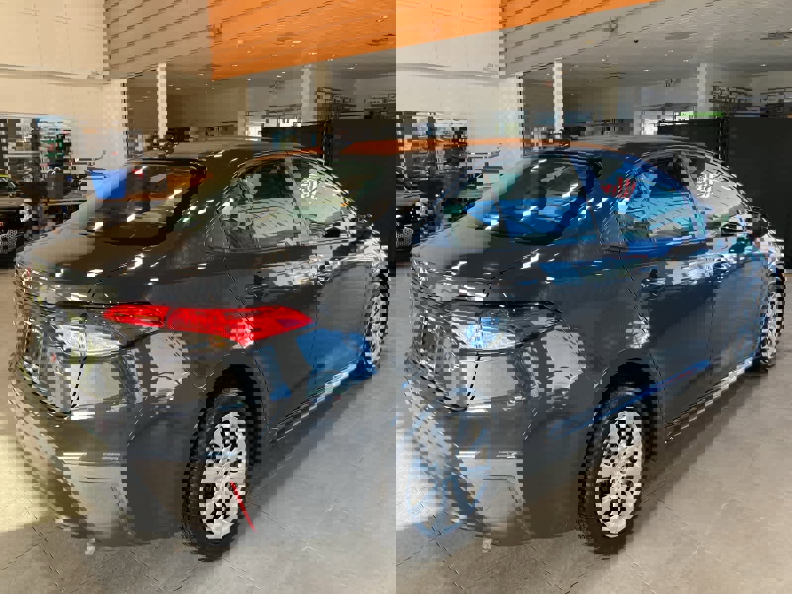 Used 2024 Toyota Corolla LE image 5