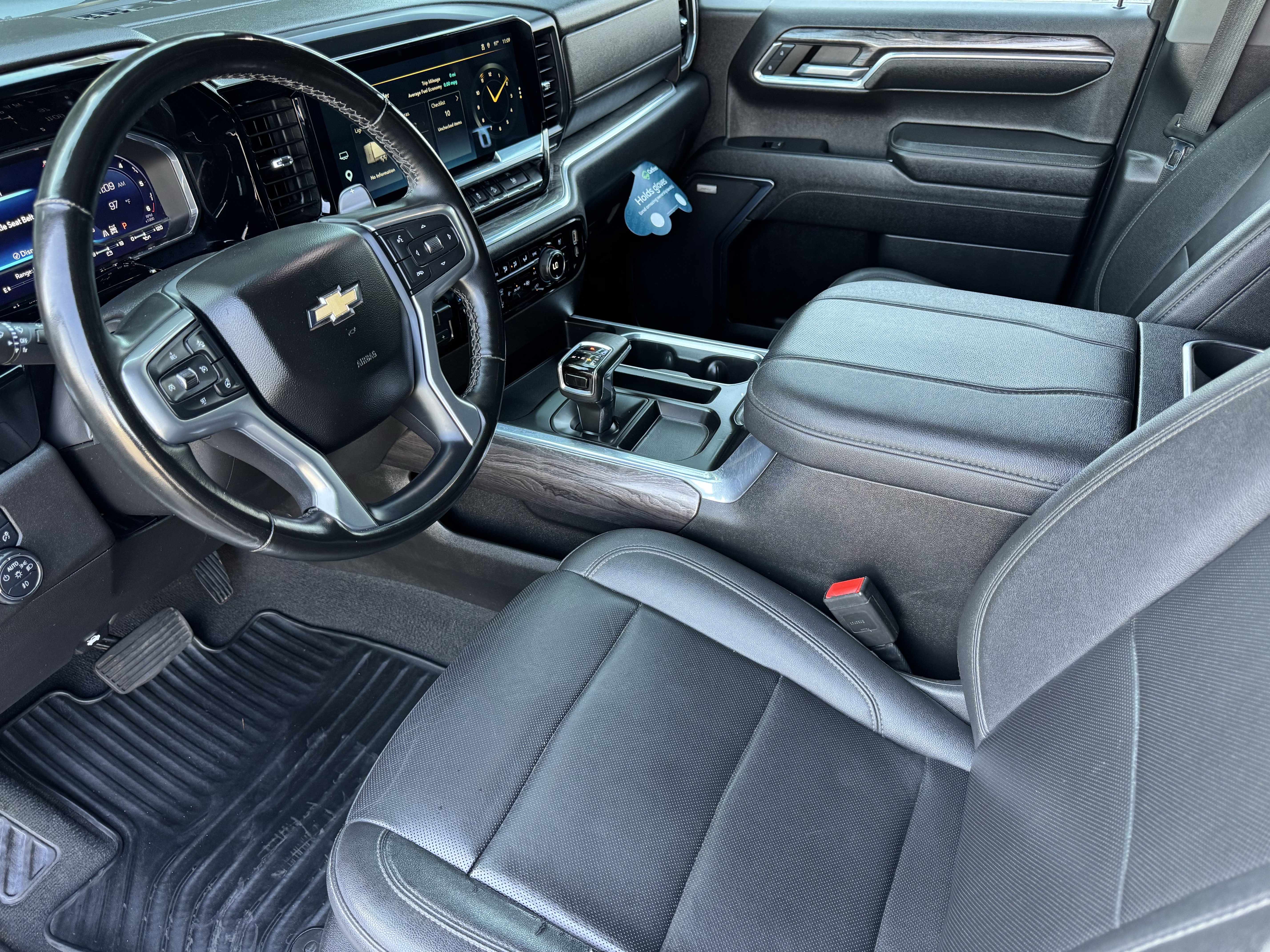Certified 2023 Chevrolet Silverado 1500 LTZ w/ LTZ Convenience Package II AWD/4WD image 9