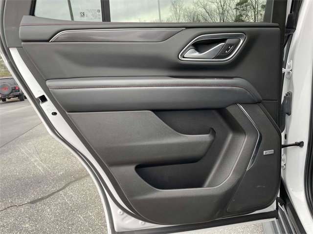 Used 2022 Chevrolet Tahoe RST w/ Luxury Package image 16