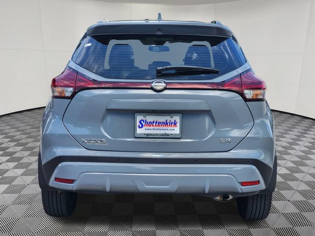 Used 2024 Nissan Kicks SR w/ SR Premium Package FWD image 7