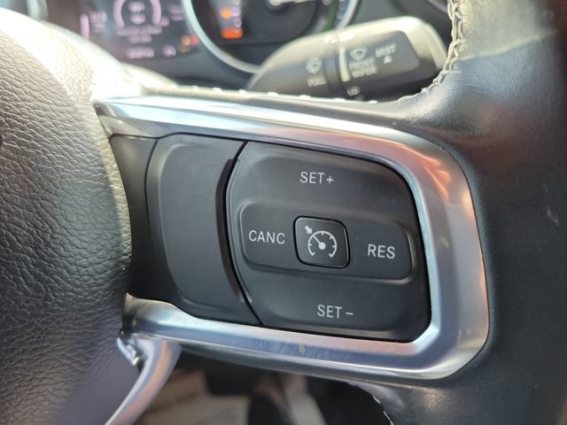 Used 2022 Jeep Wrangler Unlimited Sahara AWD/4WD image 21