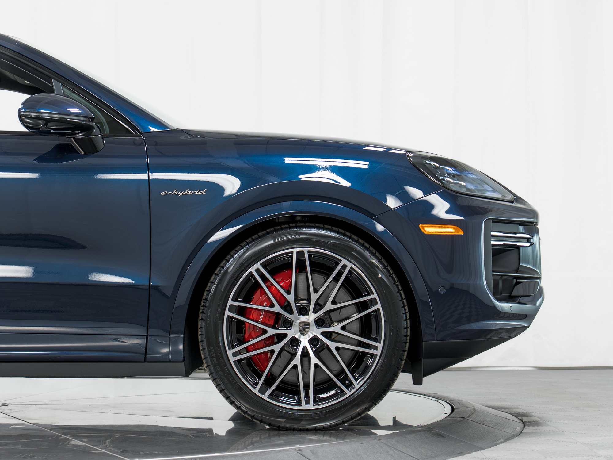 New 2026 Porsche Cayenne Turbo image 11