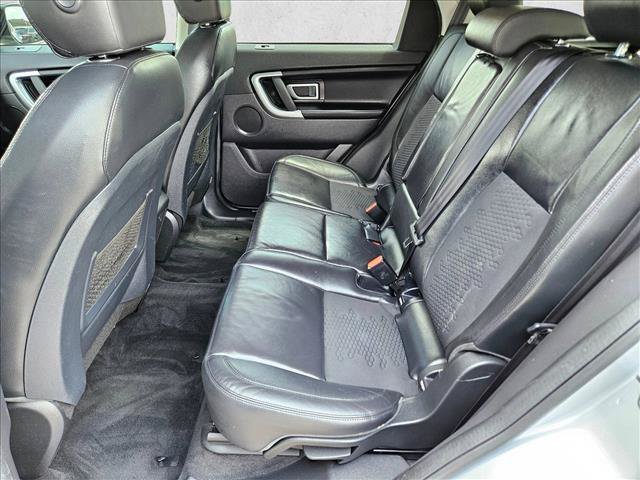 Used 2019 Land Rover Discovery Sport SE AWD/4WD image 18