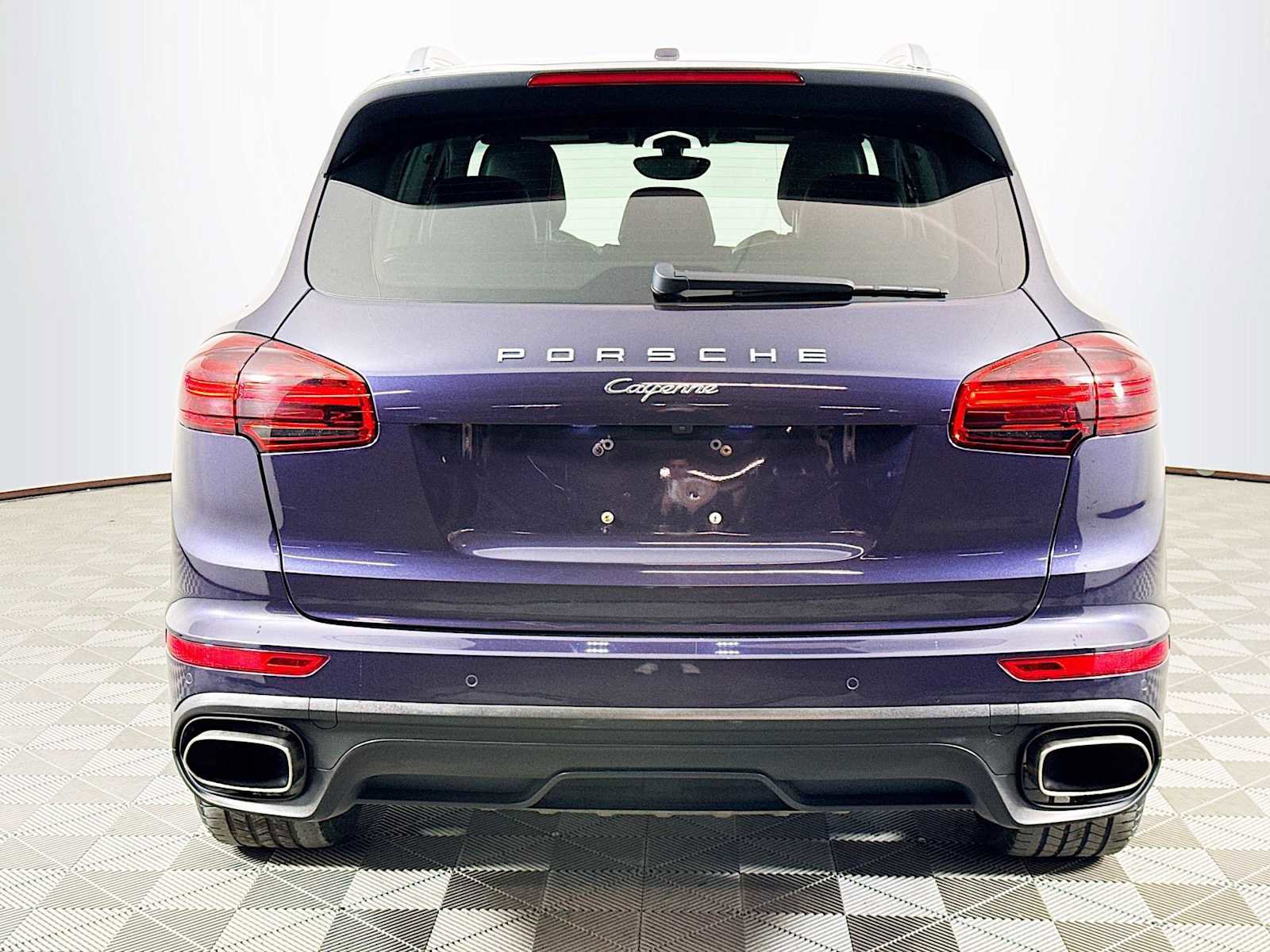 Used 2018 Porsche Cayenne image 6