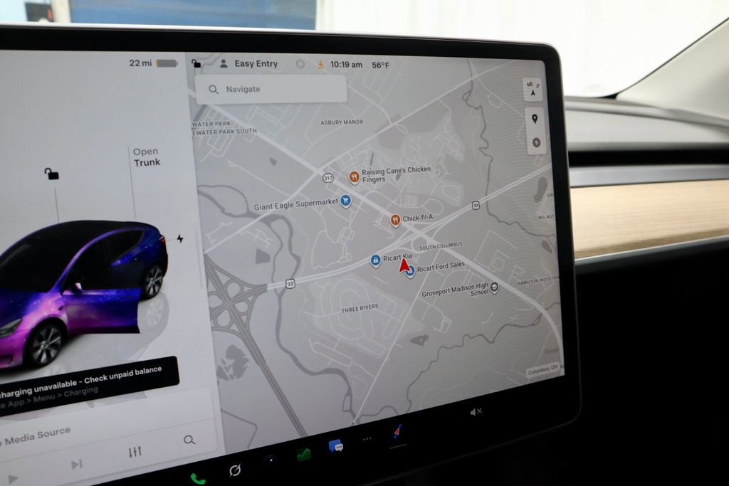 Used 2024 Tesla Model Y Long Range AWD/4WD image 3