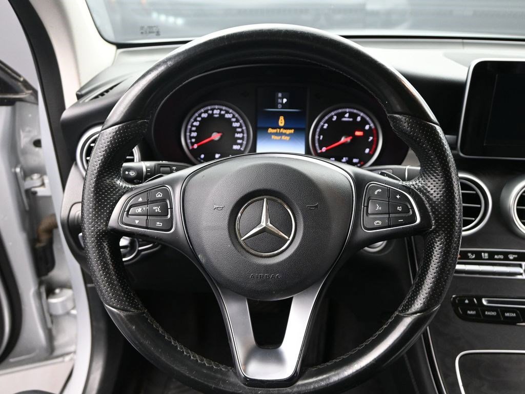 Used 2016 Mercedes-Benz GLC 300 4MATIC w/ Premium Package image 11