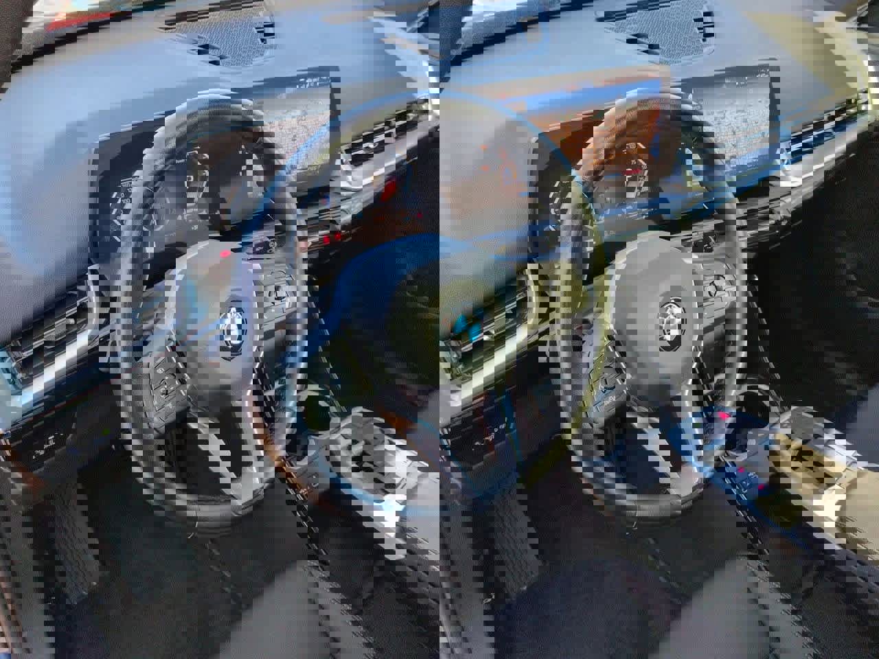 Used 2023 BMW X1 xDrive28i image 2