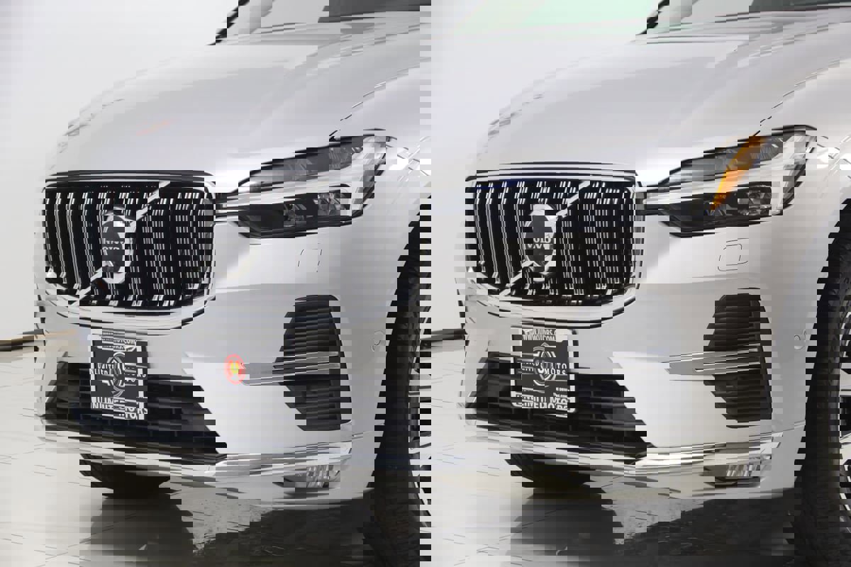 Used 2023 Volvo XC60 B5 Plus image 52