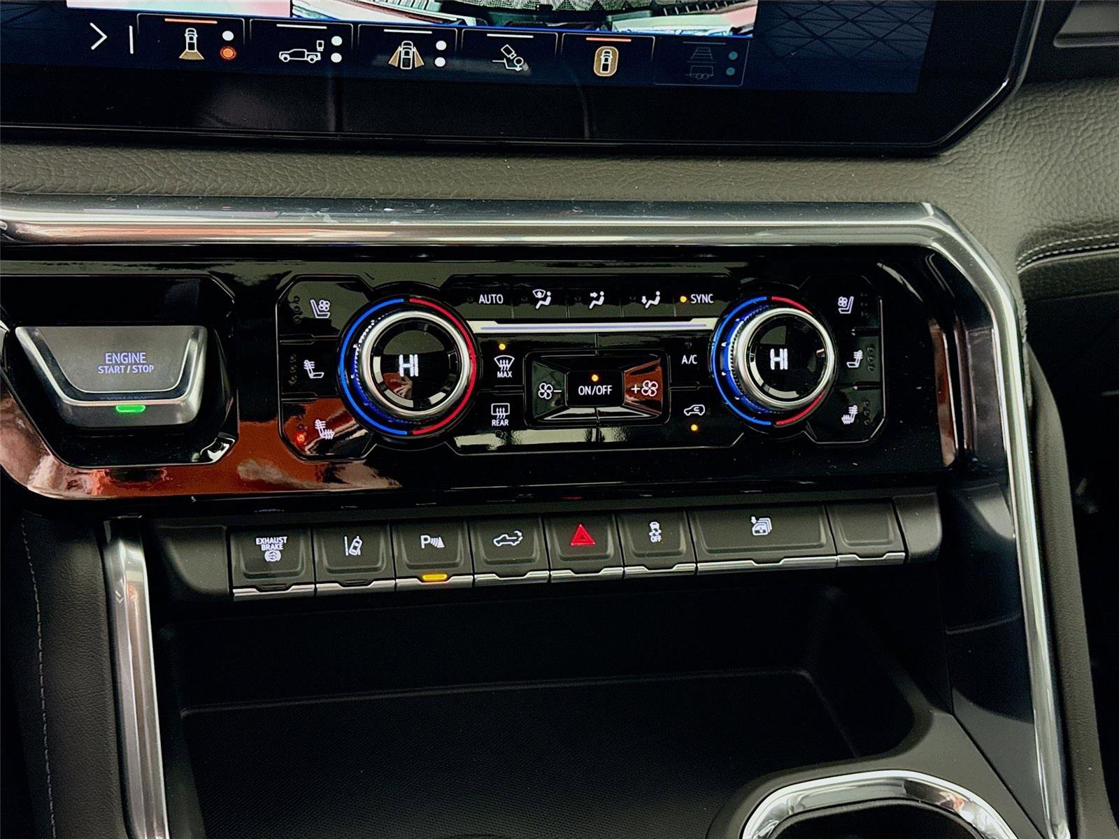 New 2026 GMC Sierra 3500 Denali w/ Denali Reserve Package image 11