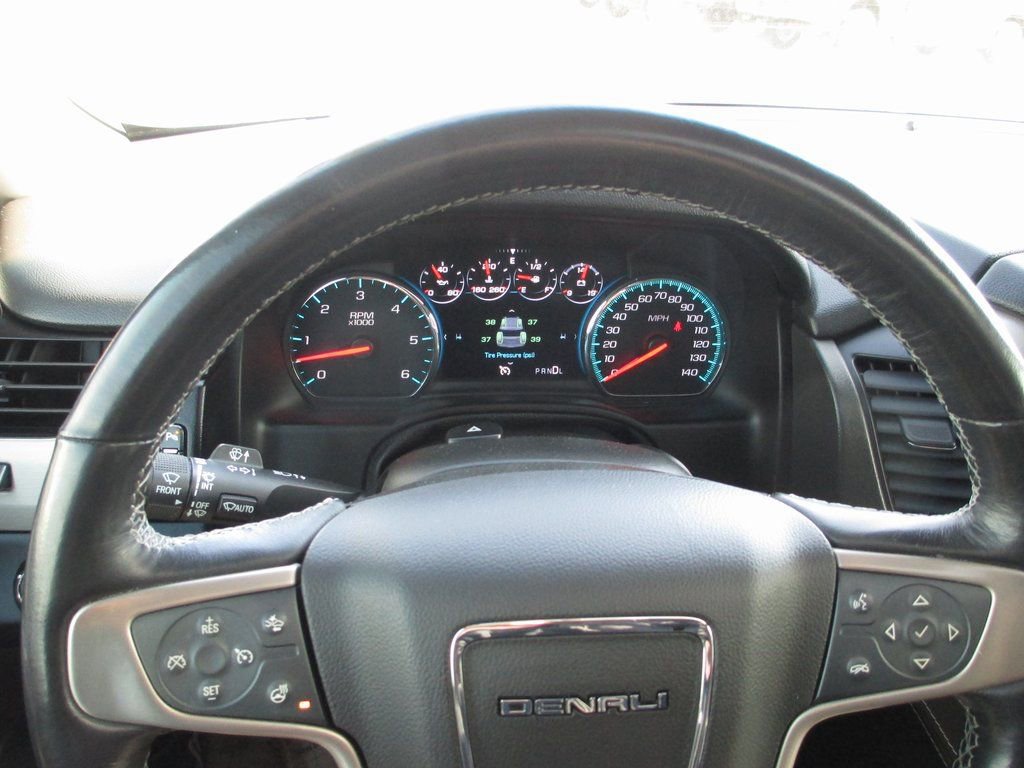 Used 2019 GMC Yukon XL Denali image 31