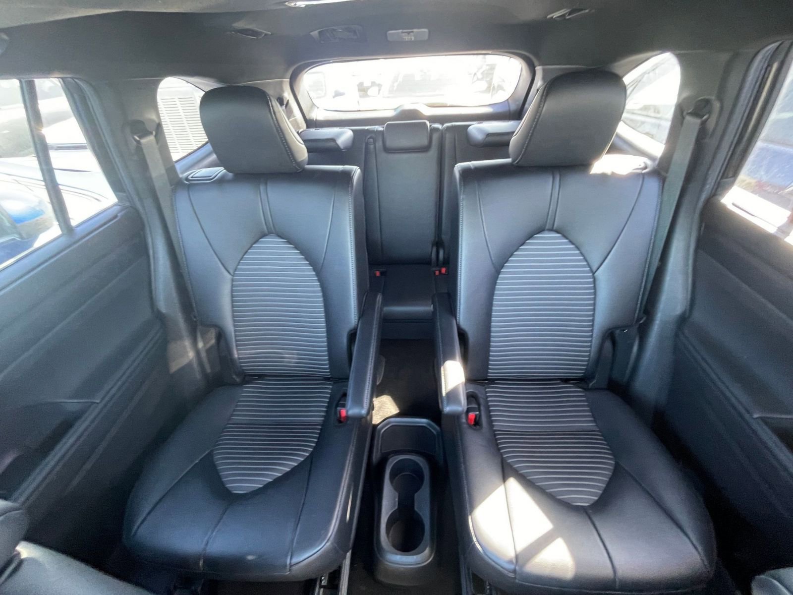 Used 2024 Toyota Highlander XSE image 41