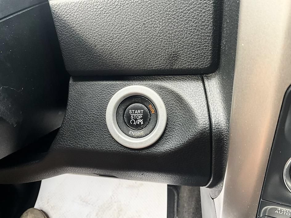 Used 2016 RAM 1500 Laramie w/ Convenience Group AWD/4WD image 21