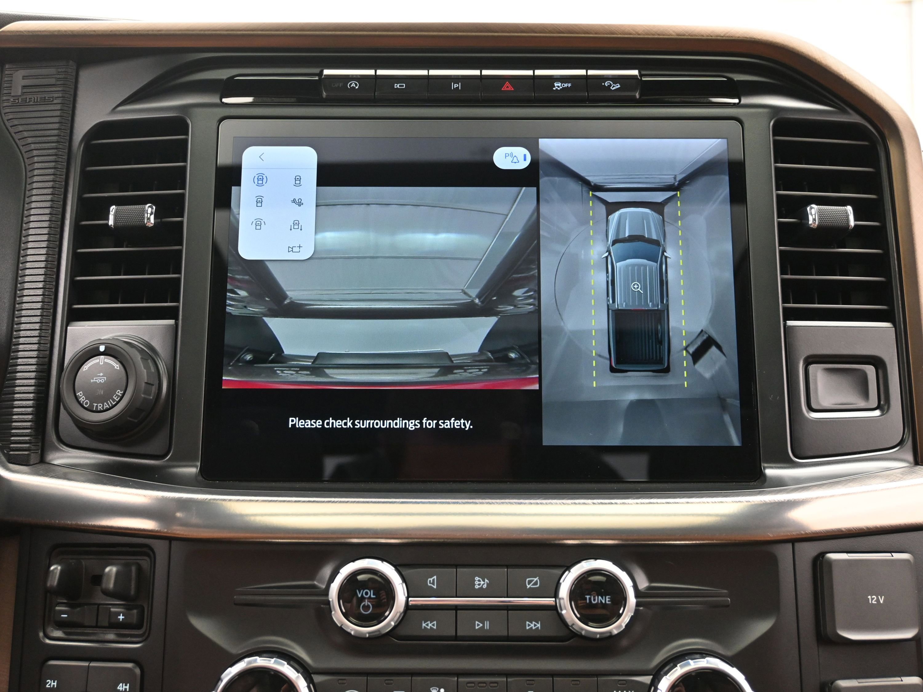 Used 2024 Ford F150 King Ranch w/ FX4 Off-Road Package AWD/4WD image 32