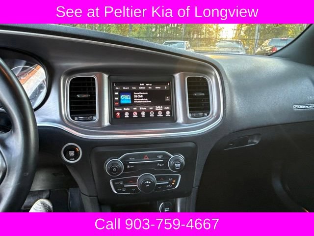 Used 2022 Dodge Charger SXT RWD image 16