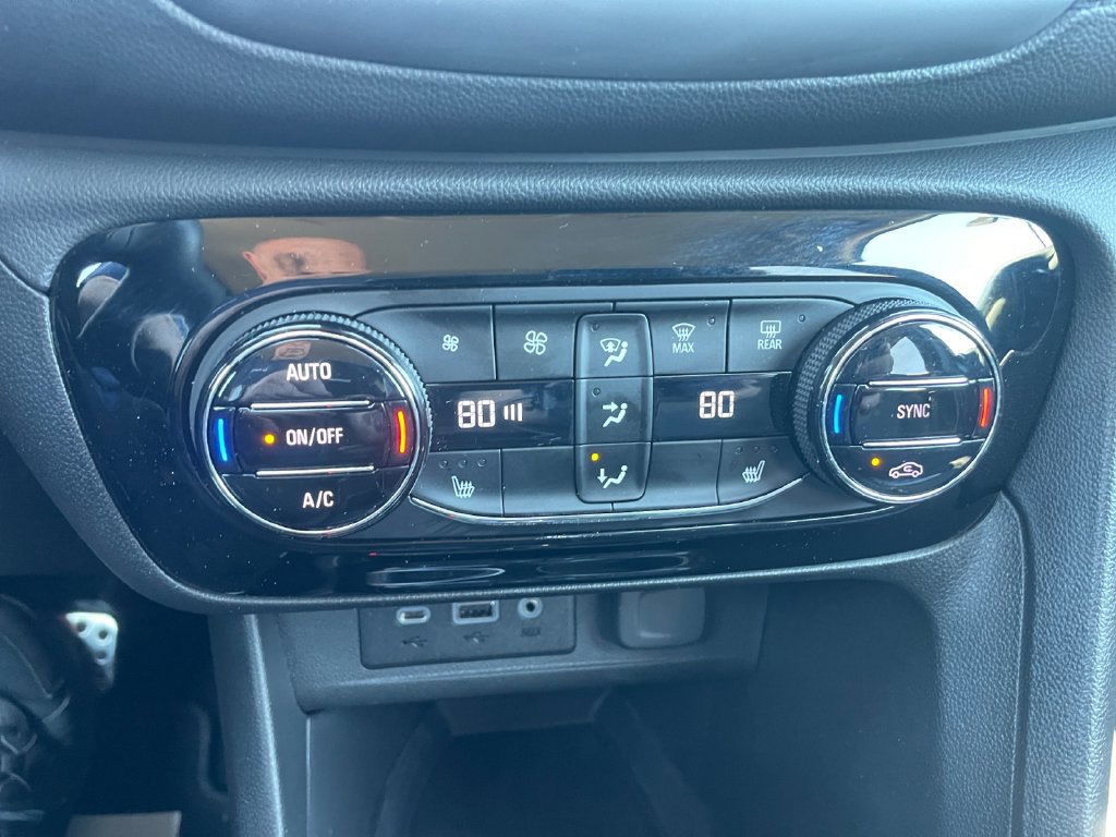 Certified 2023 Buick Encore GX Select w/ Sport Touring Package FWD image 28