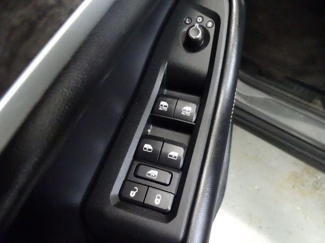 Certified 2025 Jeep Grand Cherokee Limited w/ Luxury Tech Group II AWD/4WD image 10