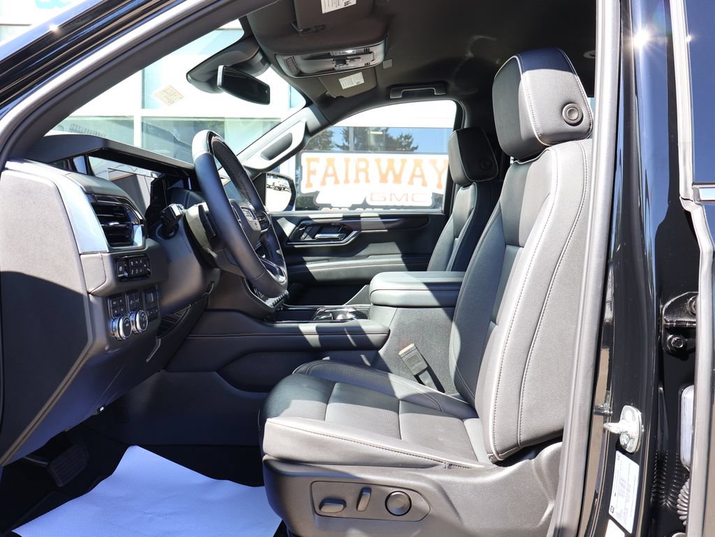 Certified 2025 GMC Yukon XL Elevation AWD/4WD image 14