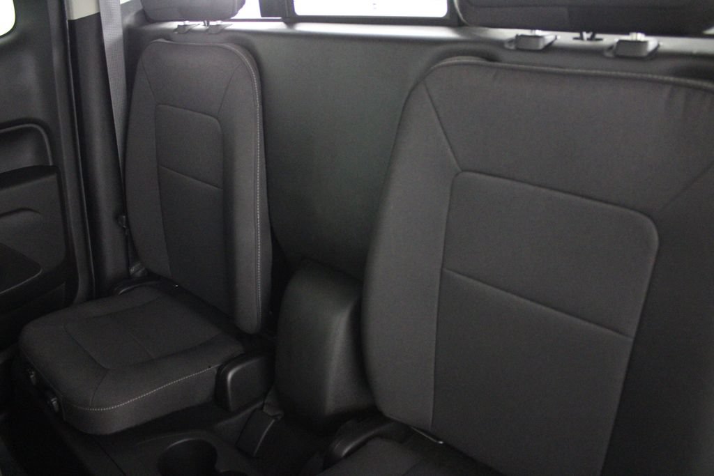 Used 2016 Chevrolet Colorado LT w/ LT Convenience Package RWD image 18