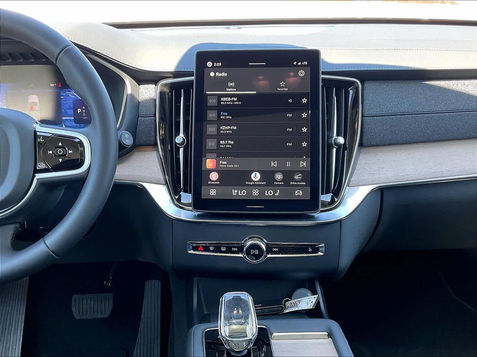 New 2026 Volvo XC90 B6 Core AWD/4WD image 9