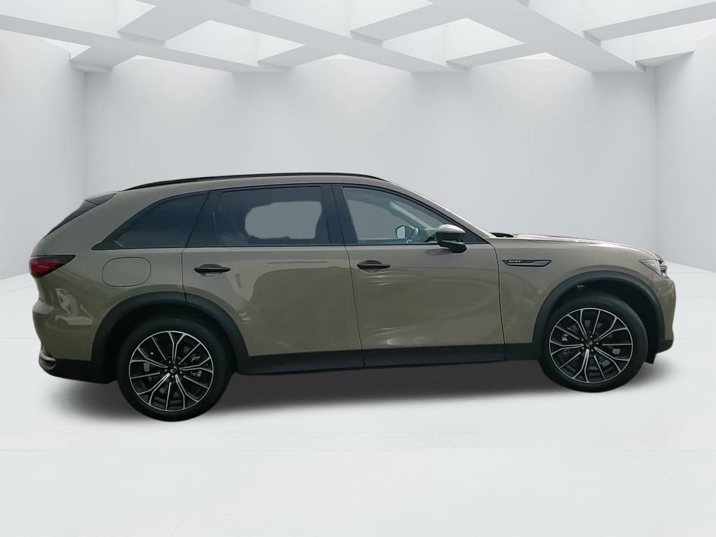 Certified 2025 MAZDA CX-70 Plug-In Hybrid w/ Premium Pkg image 4